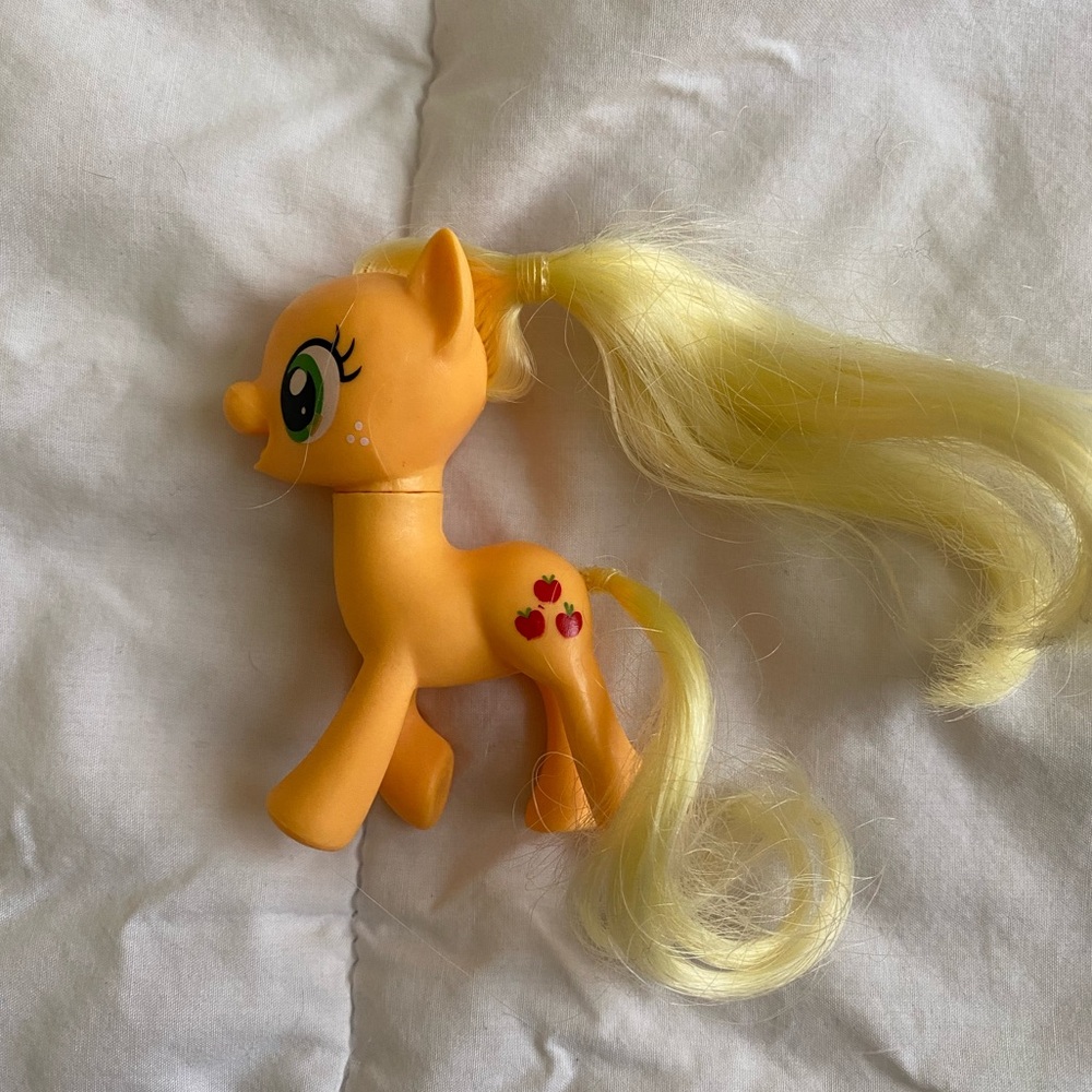 My Little Pony Applejack Red Apples Yellow Hair